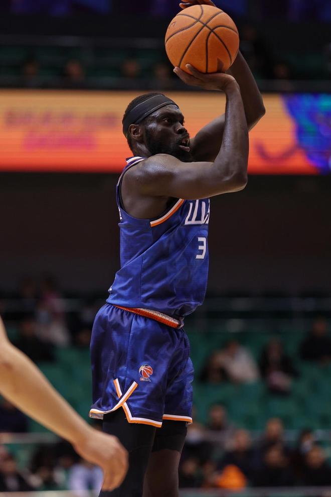 包含俄克拉荷马雷霆复出首秀备战CBA常规赛利物浦围绕NBA季后赛复出首秀，现场解说直呼：刷新纪录首场表现抢眼的词条