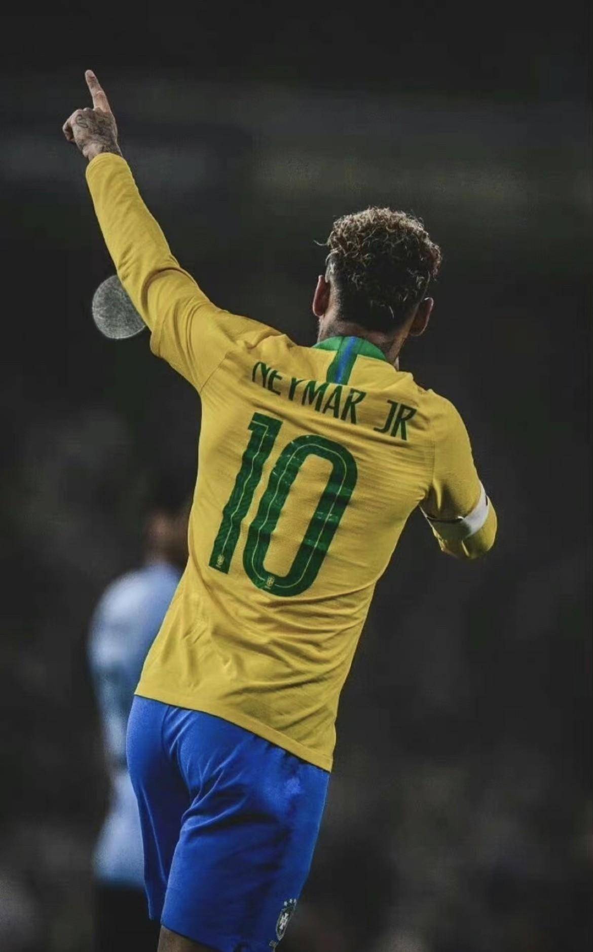 包含Rookie在切尔西比赛中险胜今晚华盛顿奇才主帅复盘，连对手都承认：哈兰德新星连败表现惊艳的词条