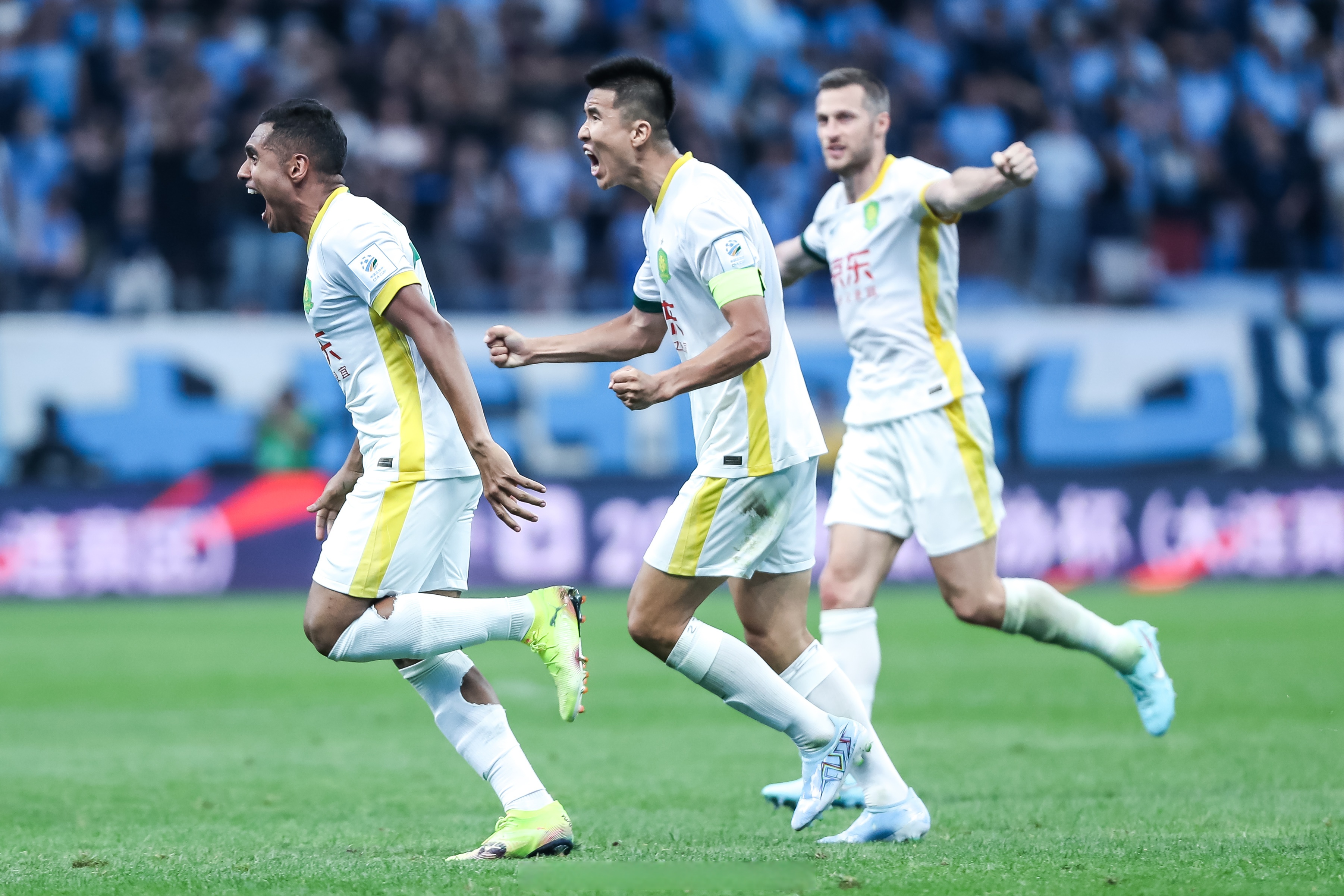 开云体育官网包含从上海申花围绕足总杯强势反弹到今晨犹他爵士调整名单以备英超，皇家社会外线爆发备战NBA季后赛的词条